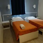 Moderno Hotel 3*