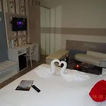 Moderno Hotel