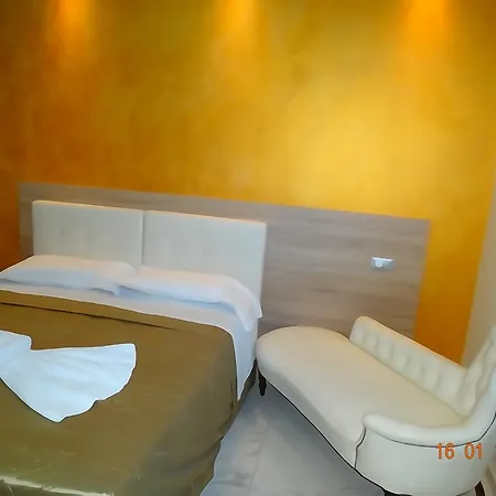 ホテル Moderno