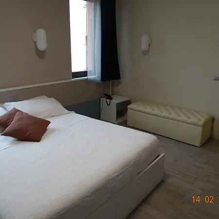 Moderno Hotell 3*